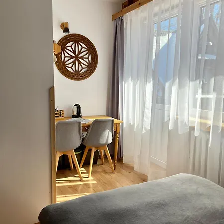 Marina Bed & Breakfast 3*